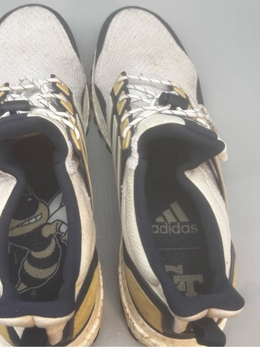 Adidas UltraBoost Georgia Tech Team Issued Shoes Blue White Gold Mens Size 12.5